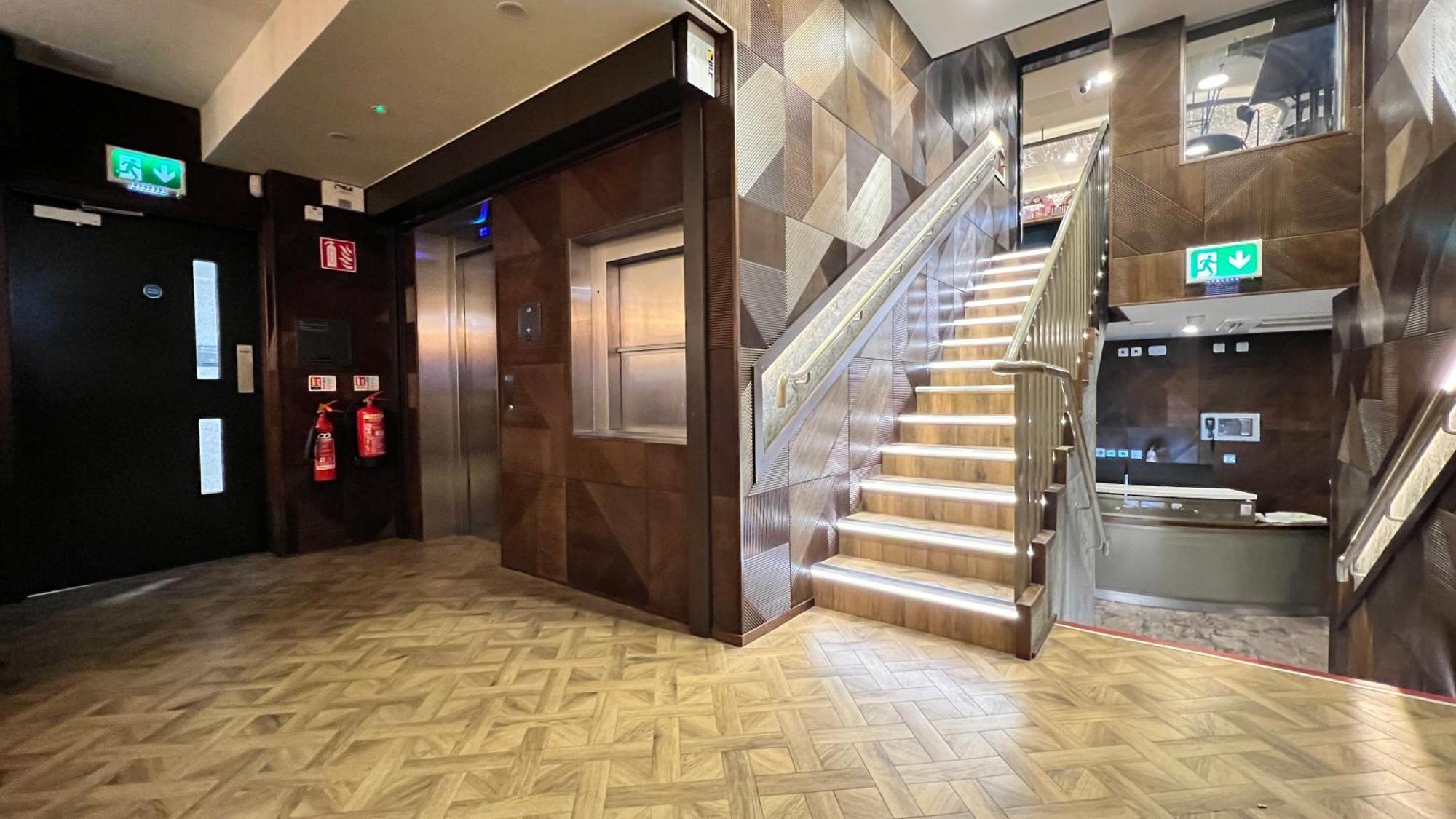 Wellington Temple Bar Hotel Дъблин Екстериор снимка