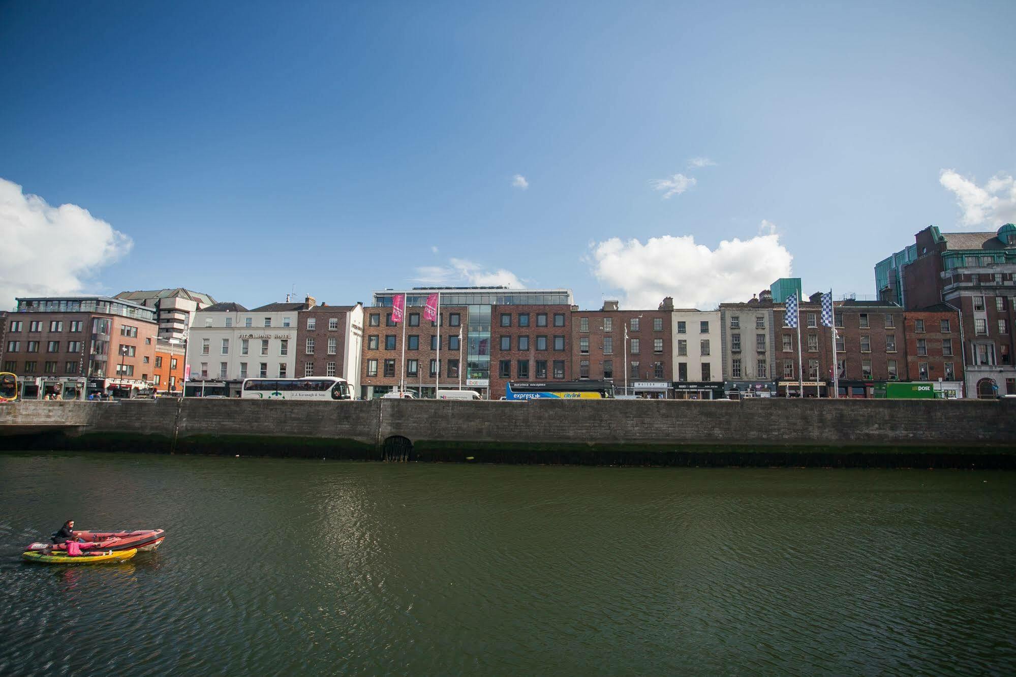 Wellington Temple Bar Hotel Дъблин Екстериор снимка